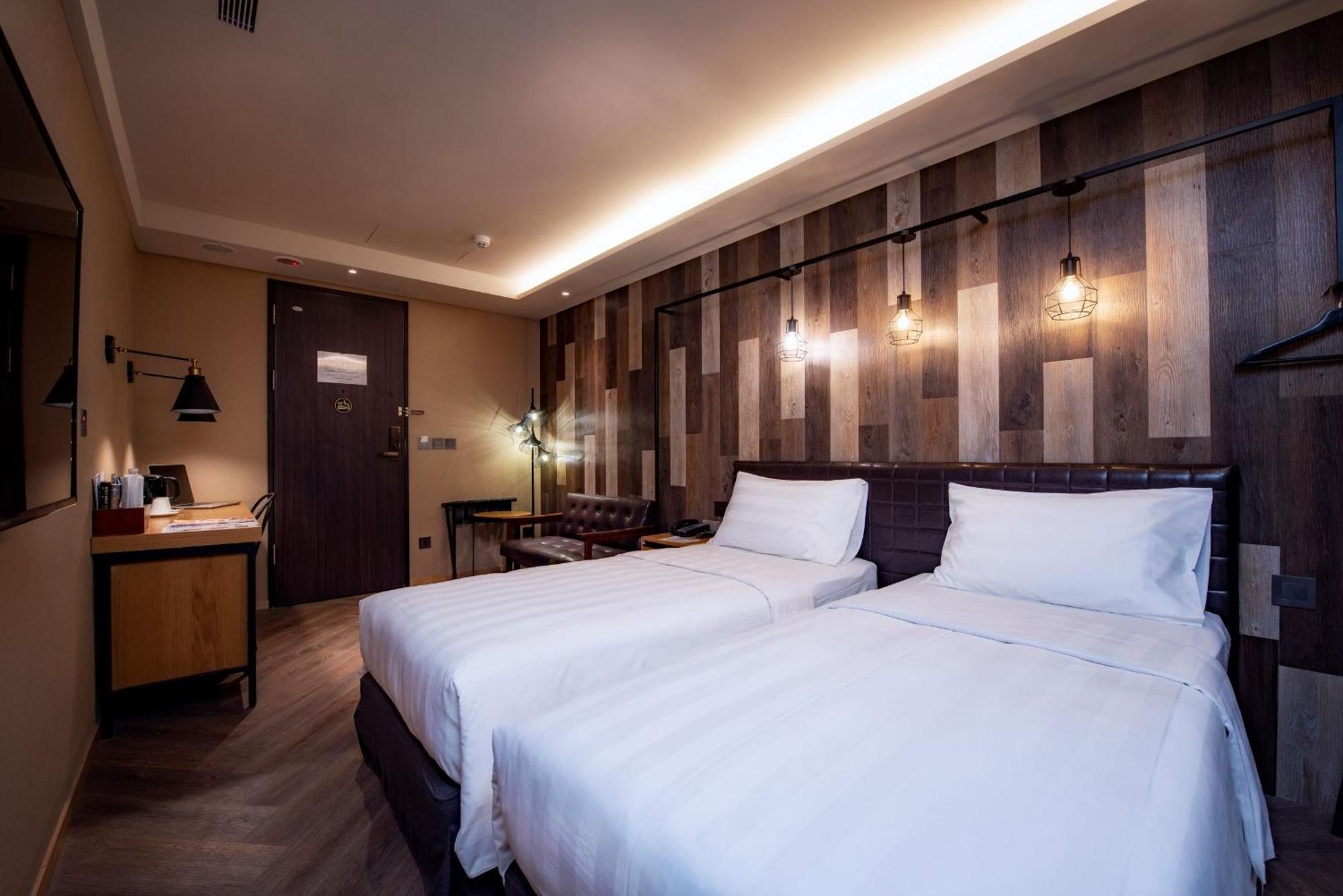 City Suites - Beimen Taipei Room photo